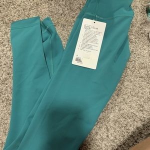 NWT Lululemon Wunder Train HR tight 28” size 0